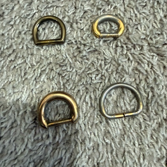Louis Vuitton D-Rings - Picture 2 of 14